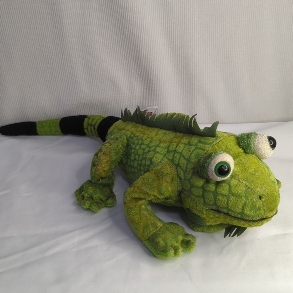 Ganz‎ Webkinz 16" green Iguana stuffed animal